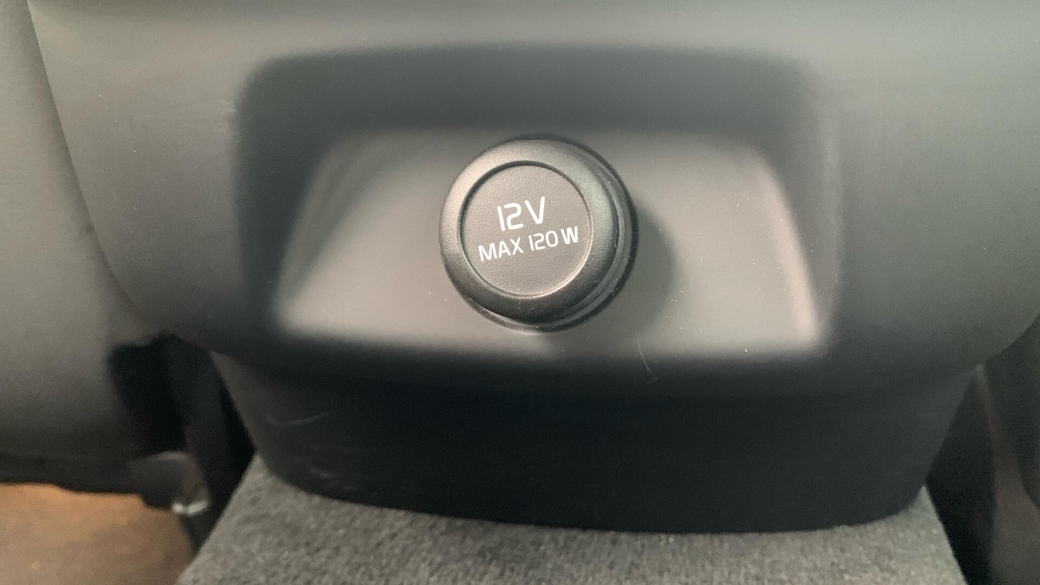 Used Volvo V60 for sale - 77657939: Photo 37