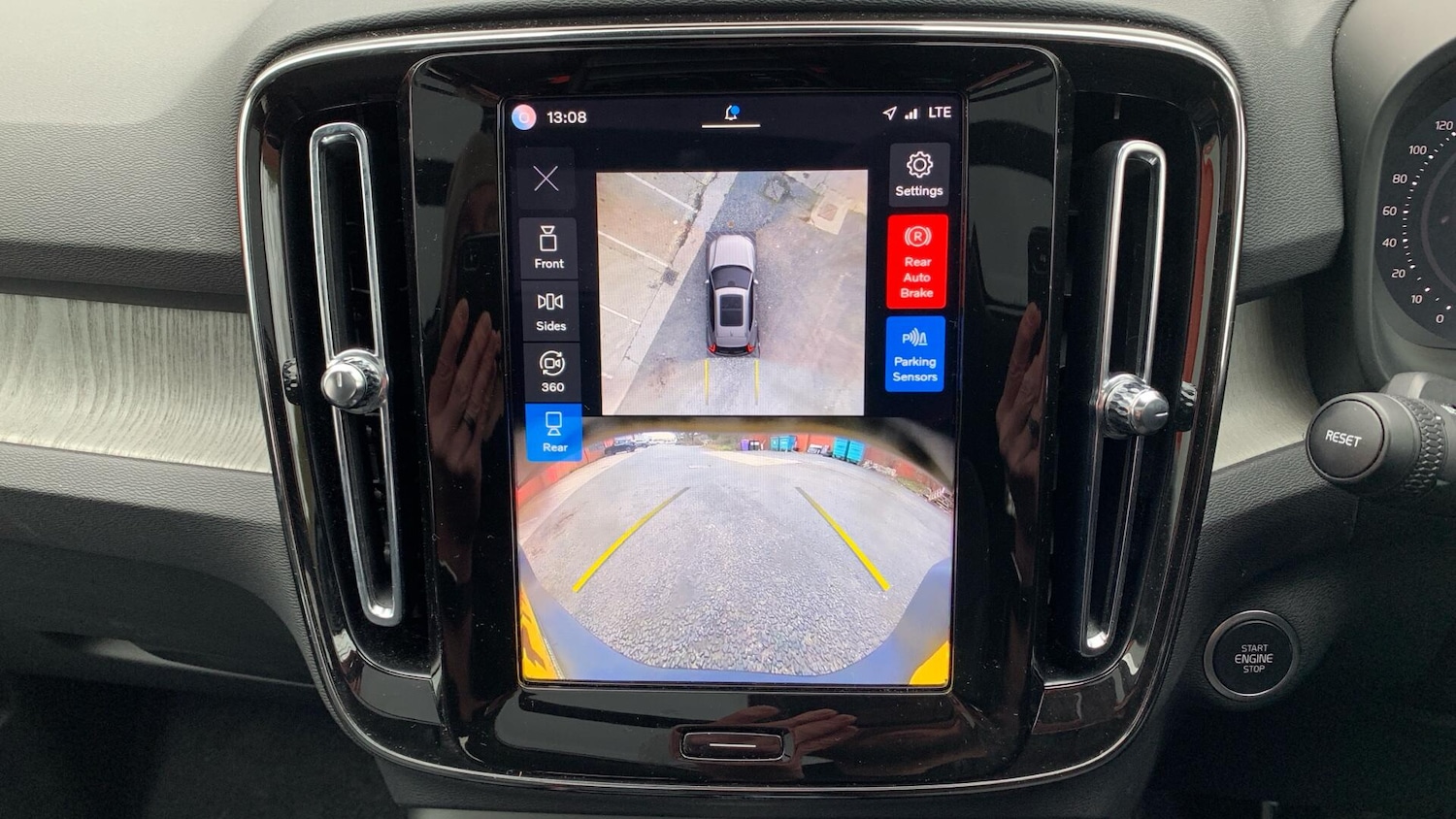 Used Volvo XC40 2025 for sale - 77625207: Photo 19