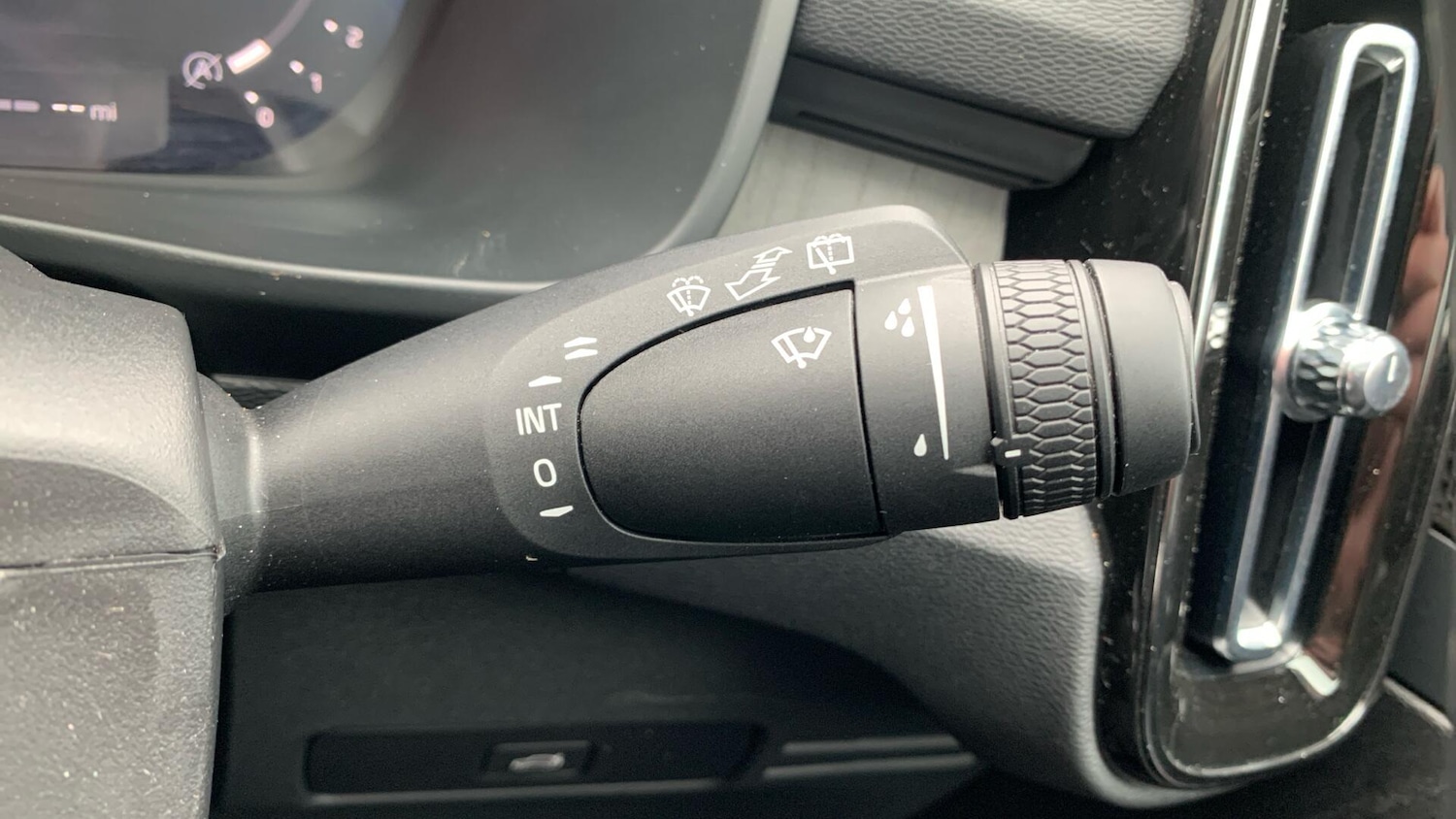 Used Volvo XC40 2025 for sale - 77625207: Photo 23