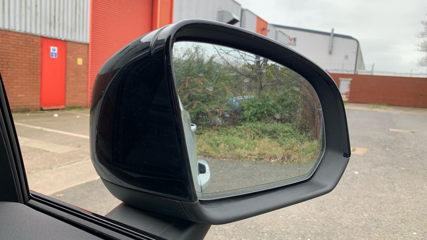 Used Volvo XC40 2025 for sale - 77625207: Photo 32