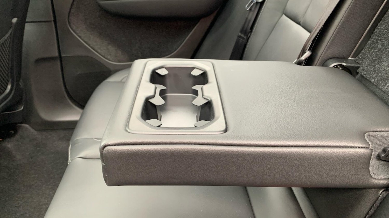 Used Volvo XC40 2025 for sale - 77625207: Photo 34