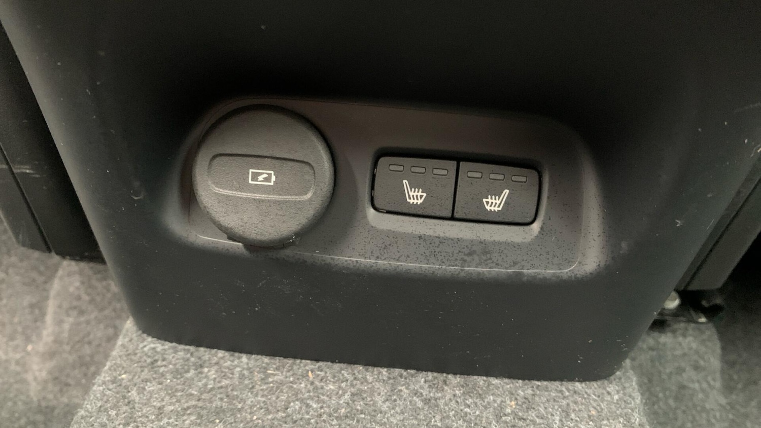 Used Volvo XC40 2025 for sale - 77625207: Photo 36