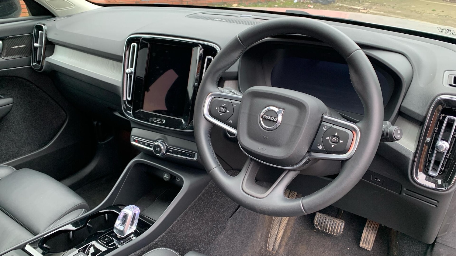 Used Volvo XC40 2025 for sale - 77625207: Photo 4