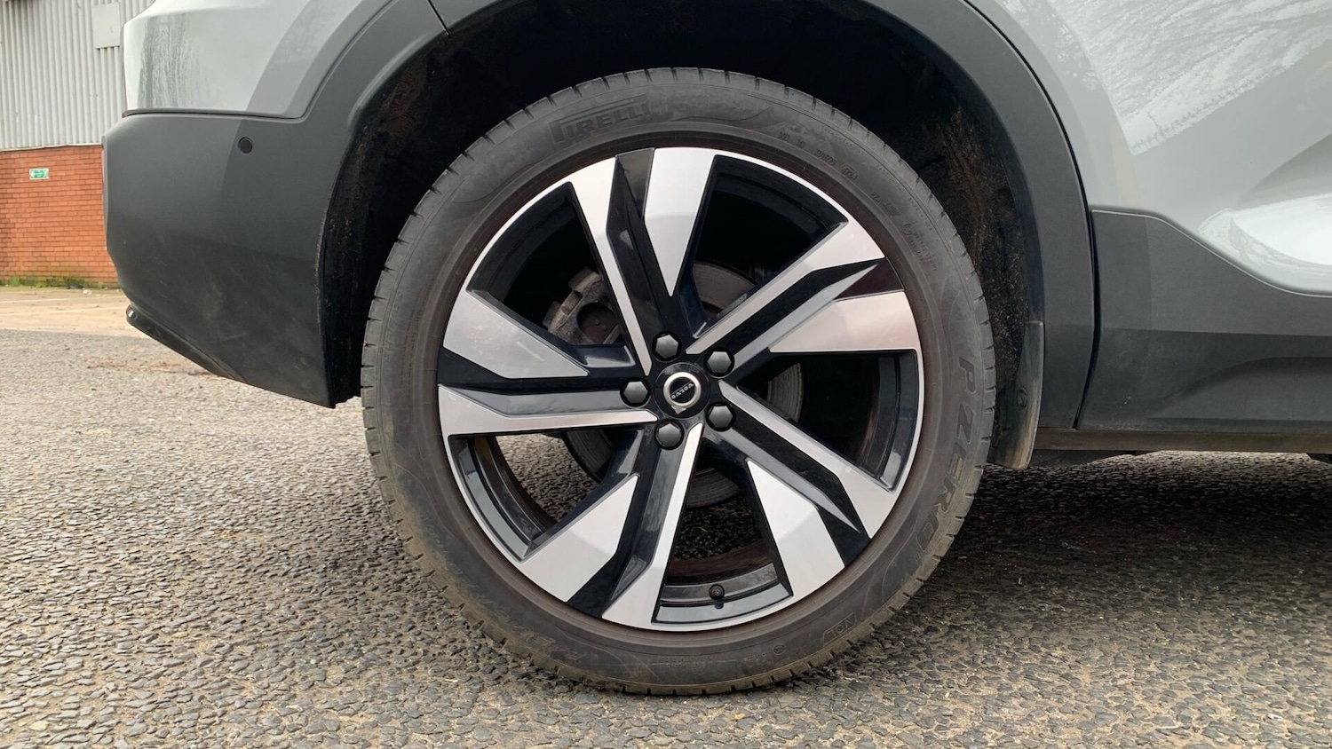 Used Volvo XC40 2025 for sale - 77625207: Photo 9