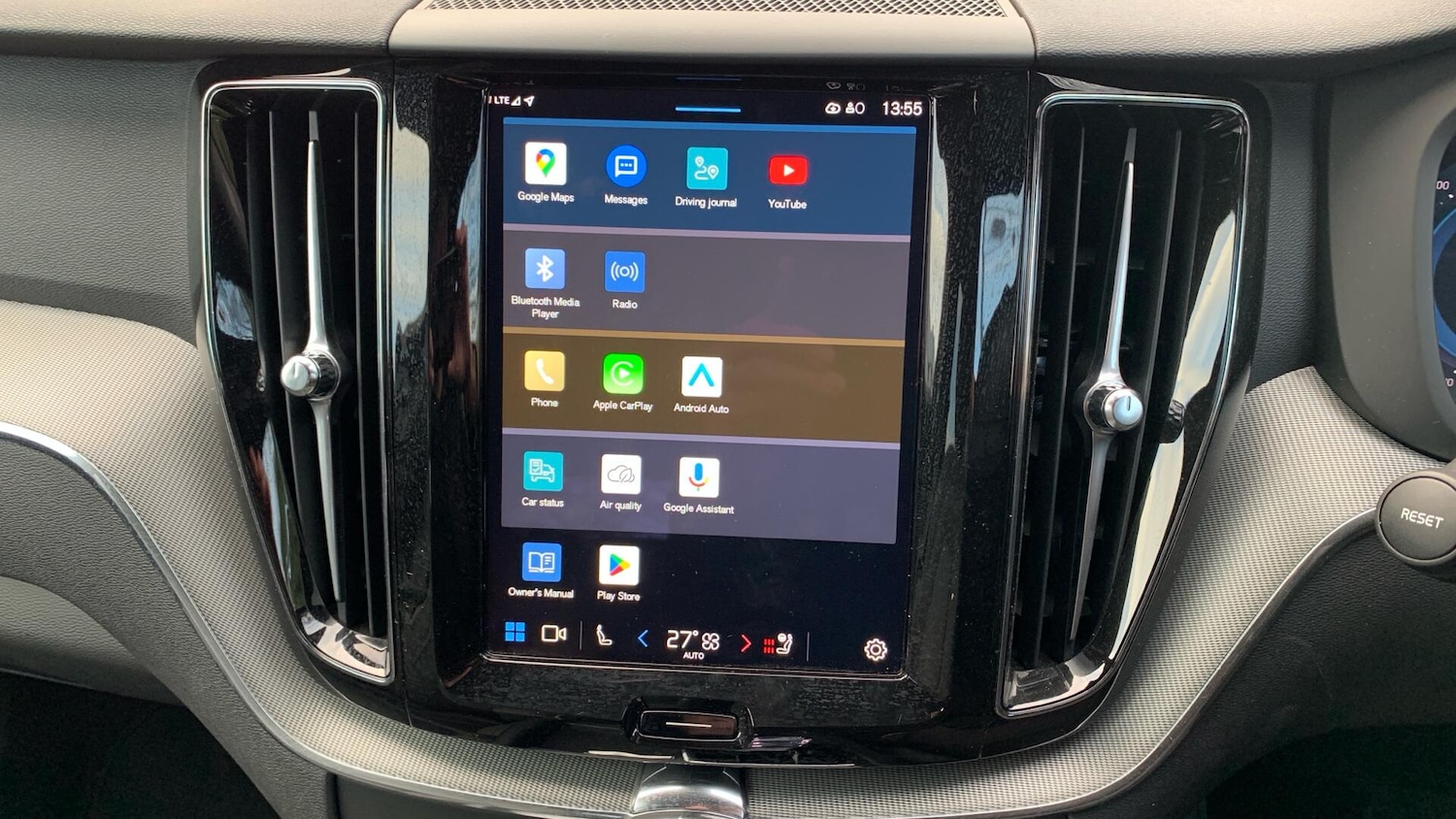 Used Volvo XC60 2025 for sale - 77304856: Photo 12