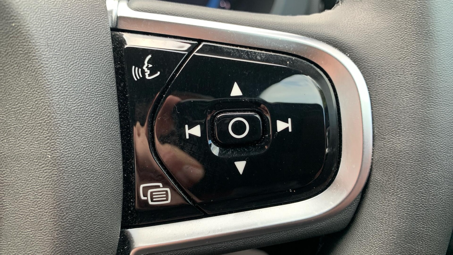 Used Volvo XC60 2025 for sale - 77304856: Photo 22