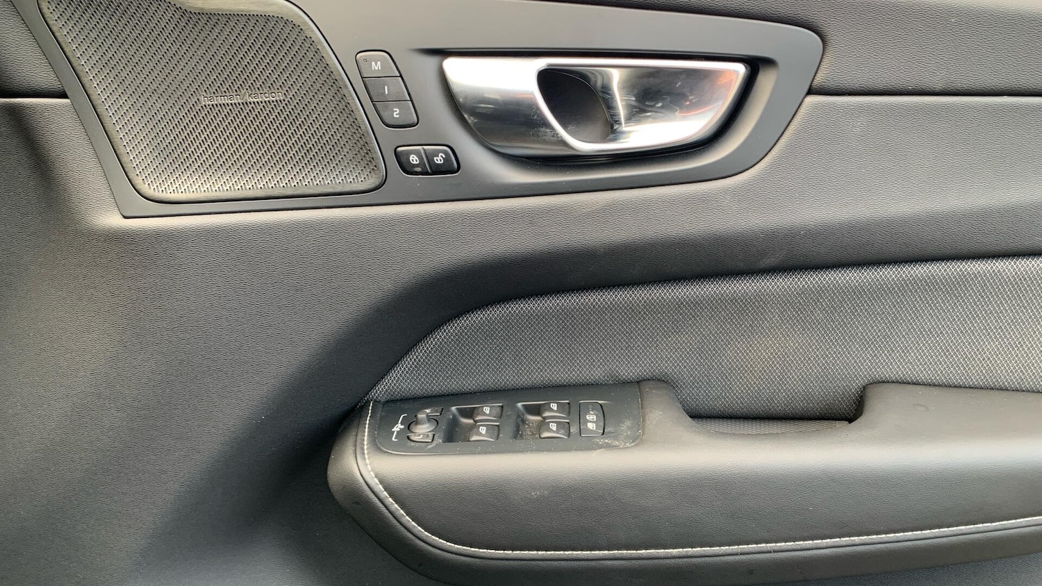 Used Volvo XC60 2025 for sale - 77304856: Photo 29