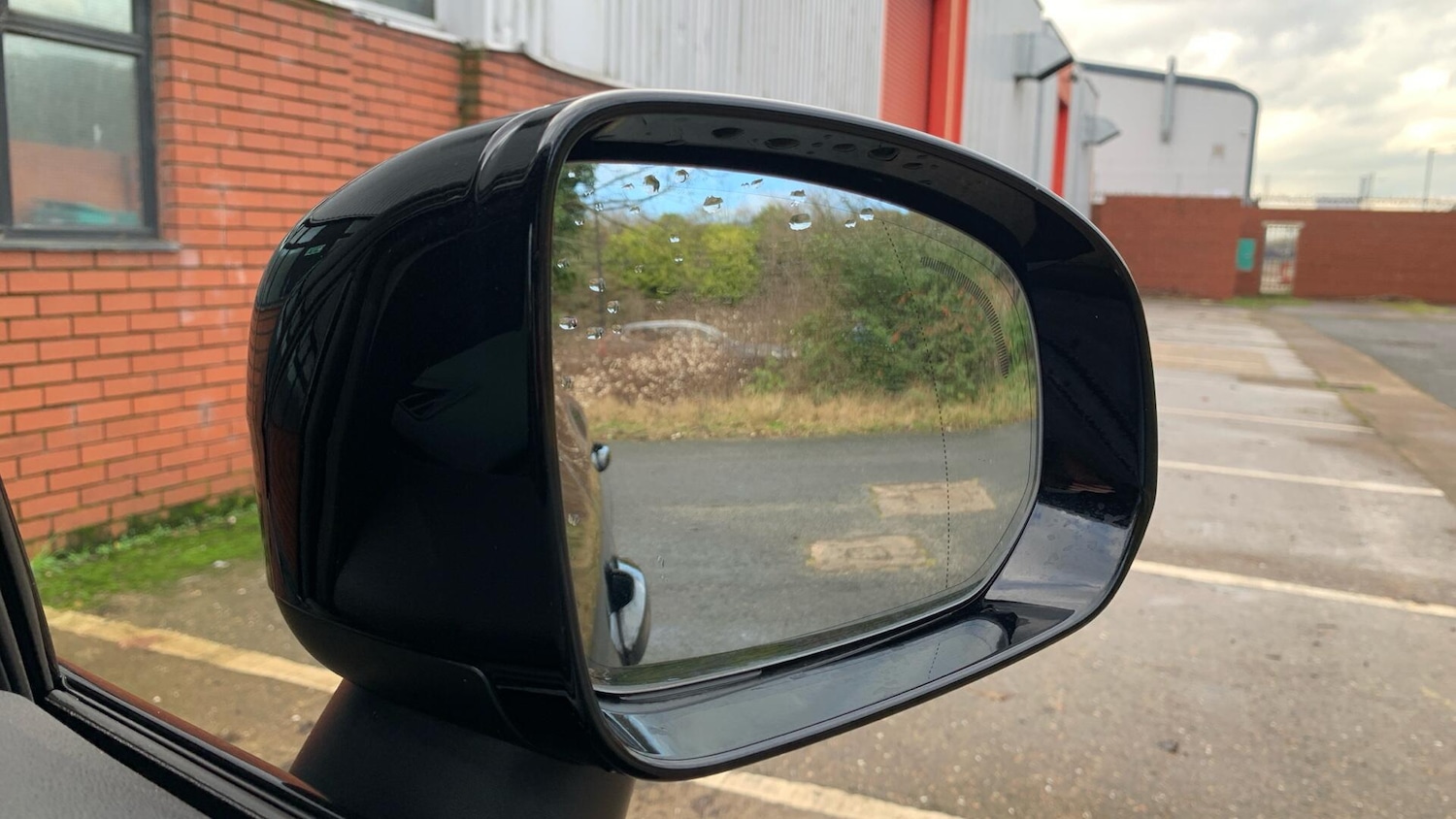 Used Volvo XC60 2025 for sale - 77304856: Photo 32