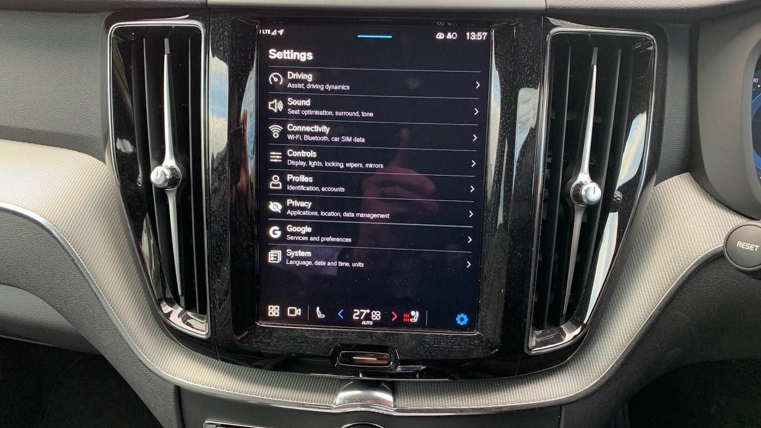 Used Volvo XC60 2025 for sale - 77304856: Photo 40