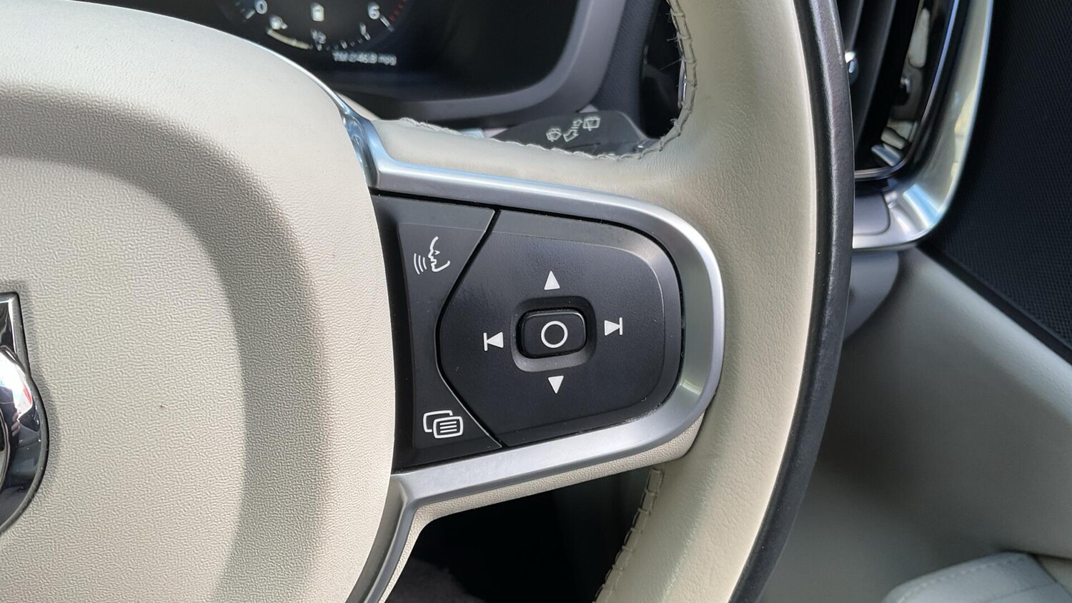 Used Volvo V60 2021 for sale - 78072097: Photo 22