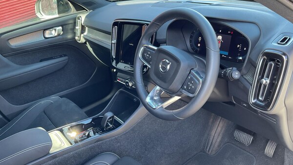 Used Volvo XC40 2024 for sale - 74349211: Photo 5