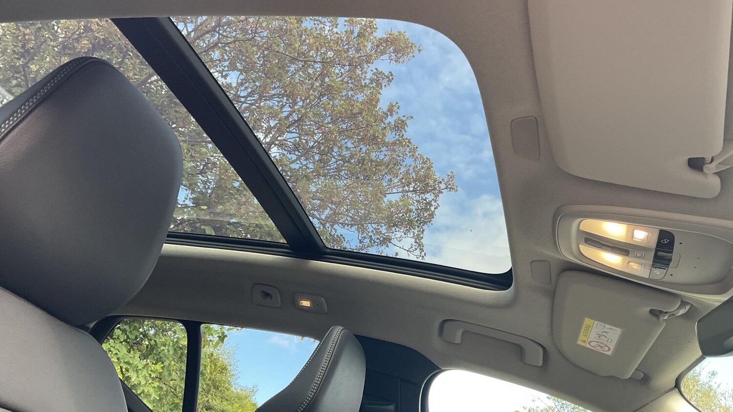 Used Volvo XC40 2024 for sale - 76521520: Photo 32