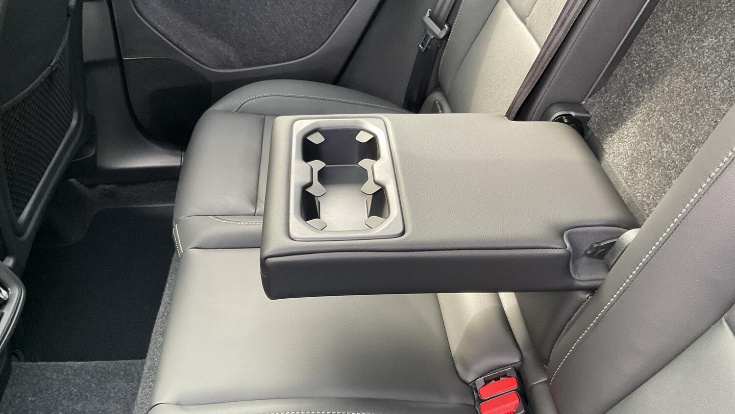 Used Volvo XC40 2024 for sale - 76521520: Photo 35