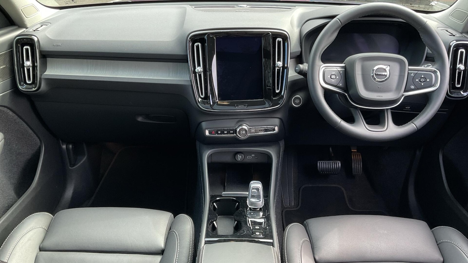 Used Volvo XC40 2024 for sale - 76521520: Photo 6