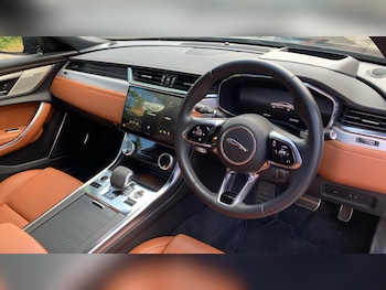 Used Jaguar XF 2023 for sale - 79387537: Photo