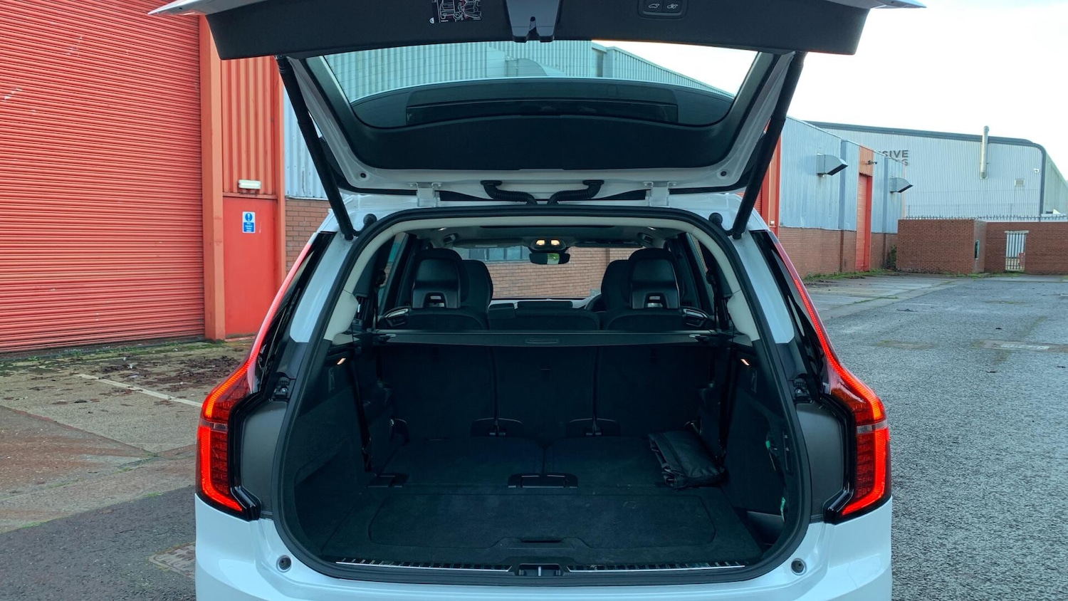 Used Volvo XC90 2025 for sale - 77073858: Photo 13