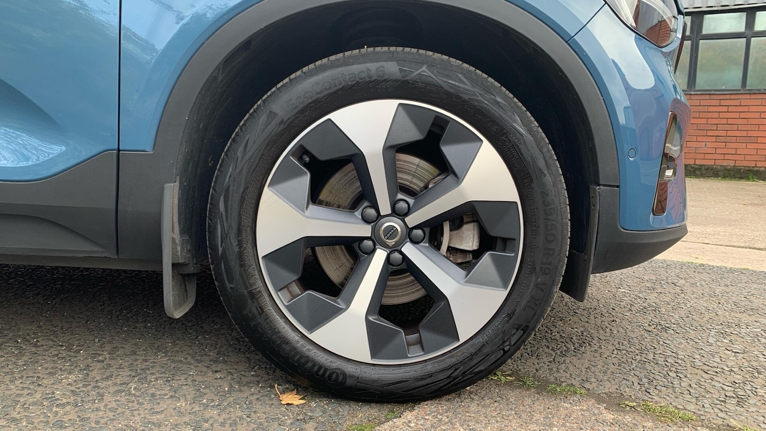 Used Volvo XC40 2023 for sale - 76825133: Photo 10