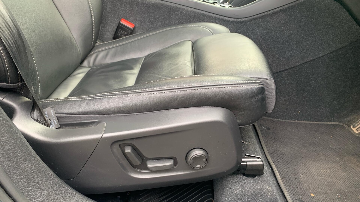 Used Volvo XC40 2023 for sale - 76825133: Photo 31