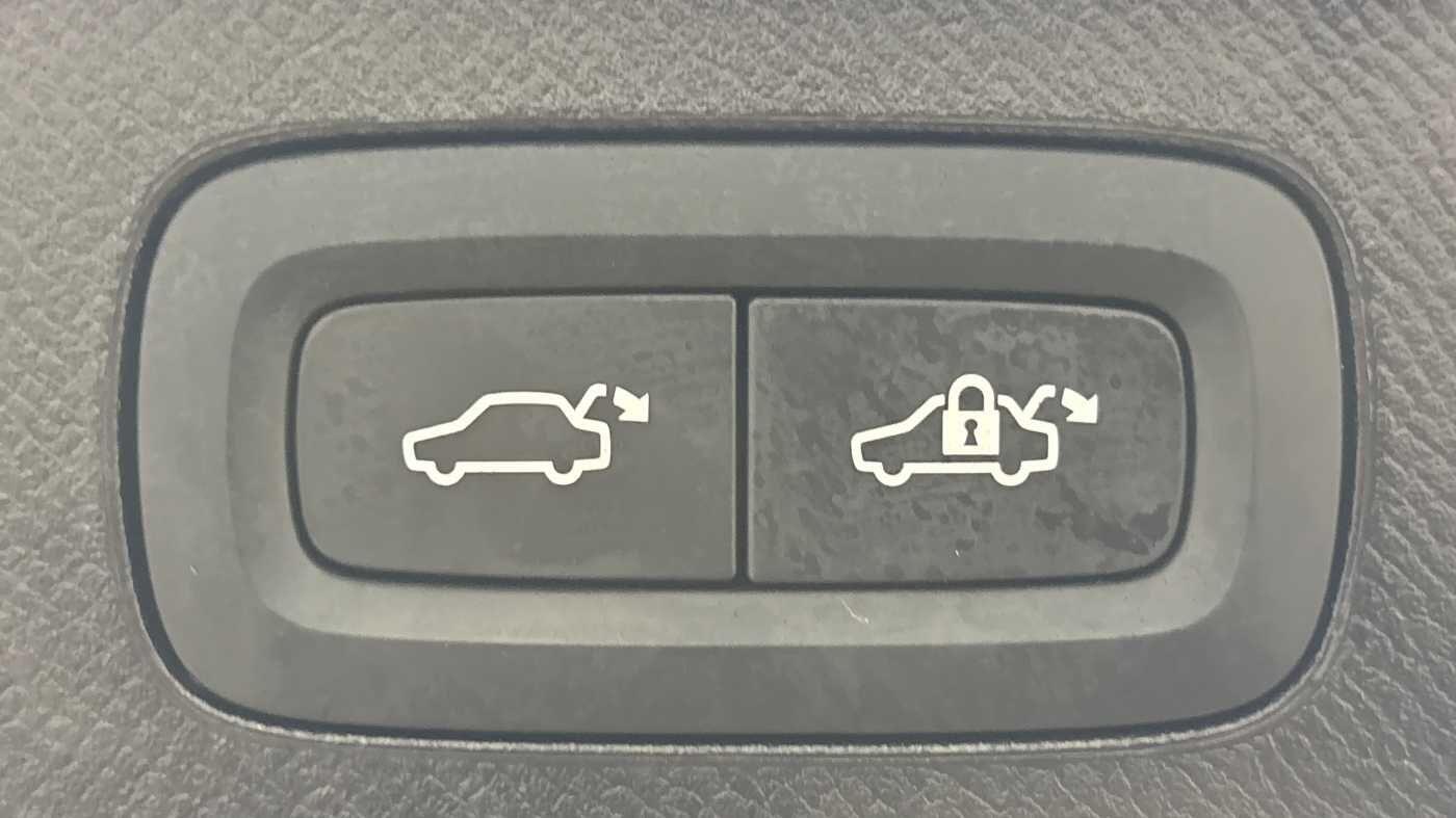 Used Volvo XC90 2025 for sale - 76619618: Photo 14