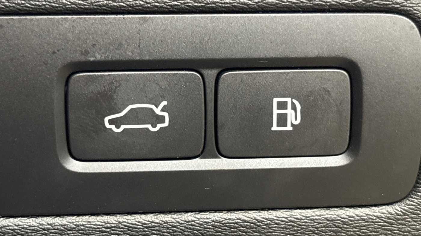 Used Volvo XC90 2025 for sale - 76619618: Photo 17