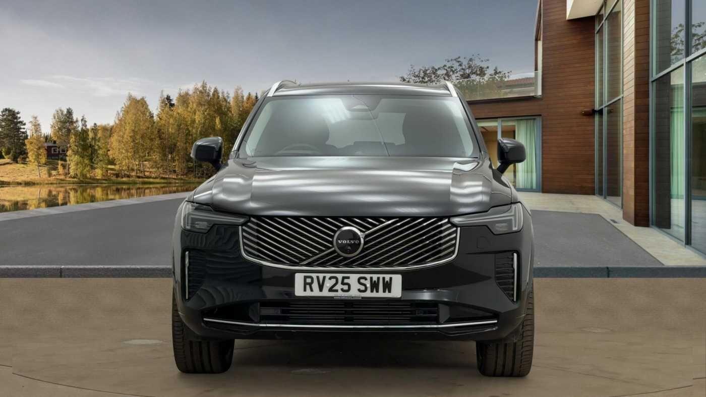 Used Volvo XC90 2025 for sale - 76619618: Photo 2