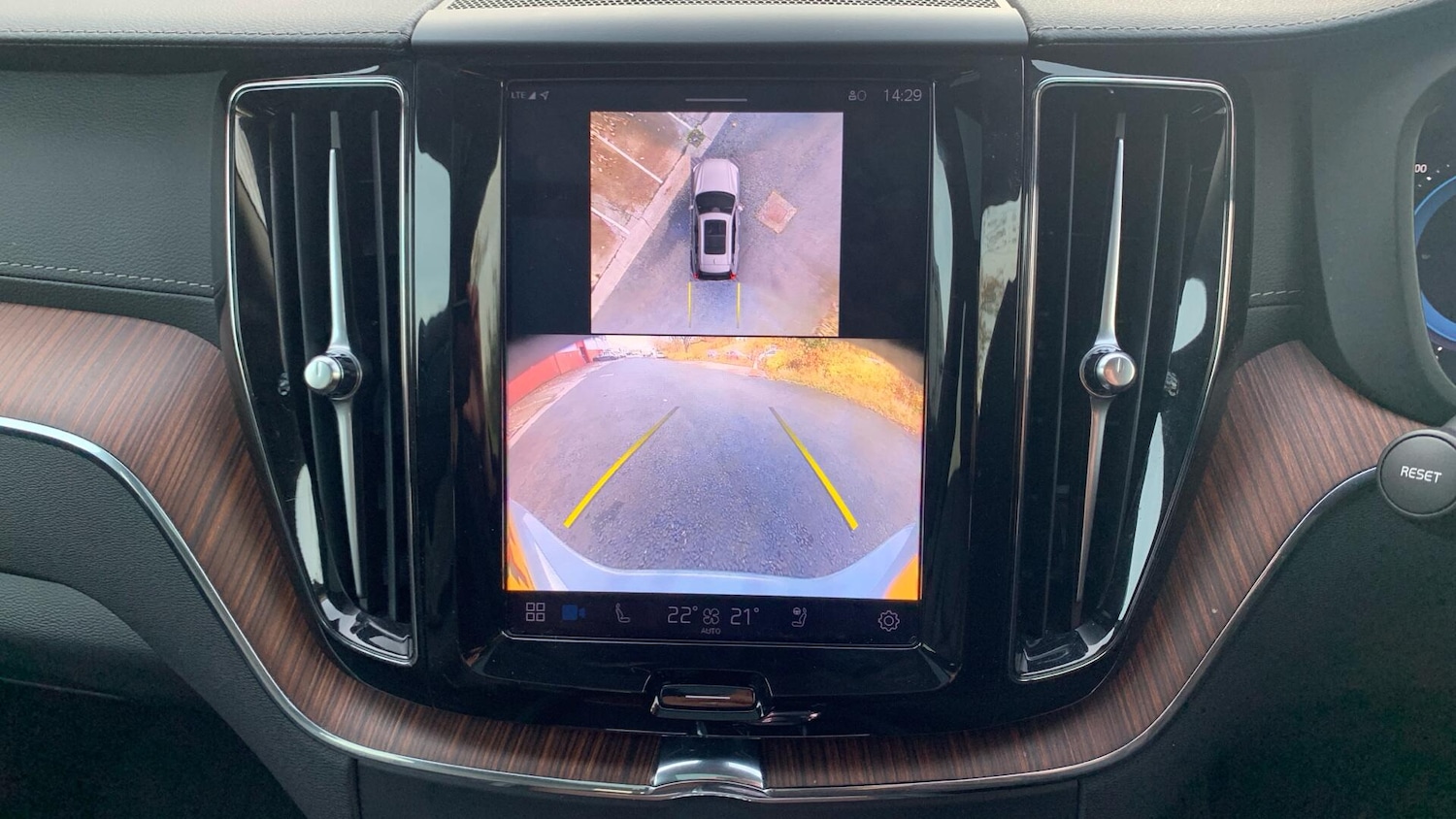 Used Volvo XC60 2024 for sale - 75507106: Photo 19