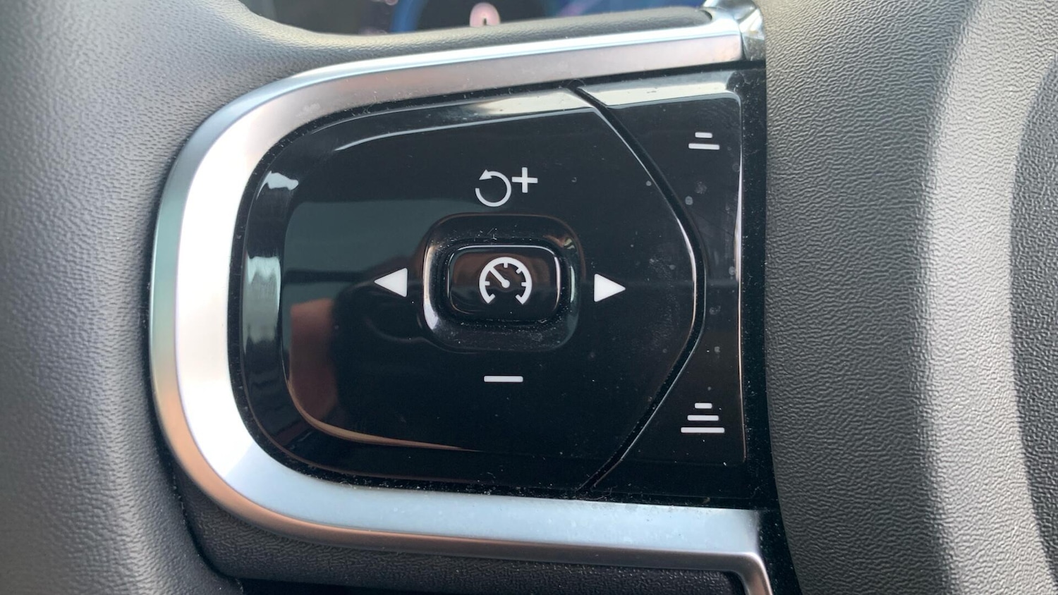 Used Volvo XC60 2024 for sale - 75507106: Photo 21