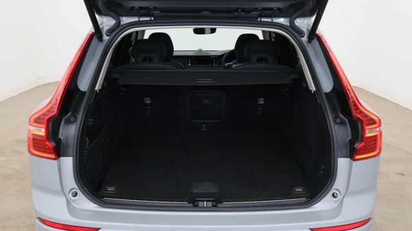 Used Volvo XC60 2024 for sale - 75507106: Photo 6