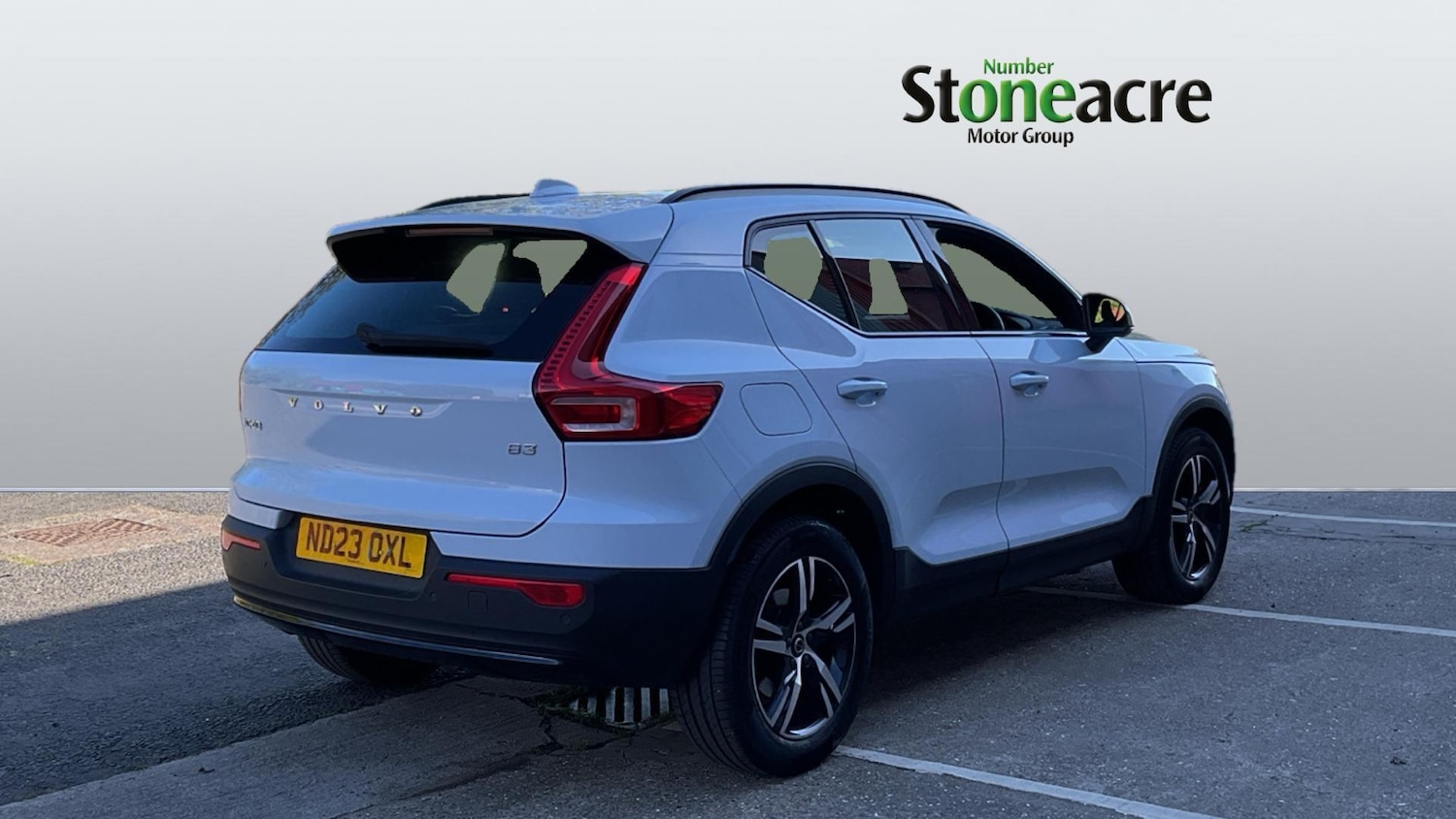 Used Volvo XC40 2023 for sale - 76072528: Photo 2