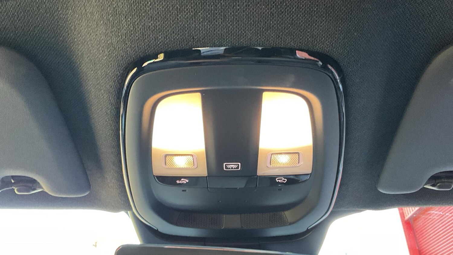 Used Volvo XC40 2023 for sale - 76072528: Photo 28