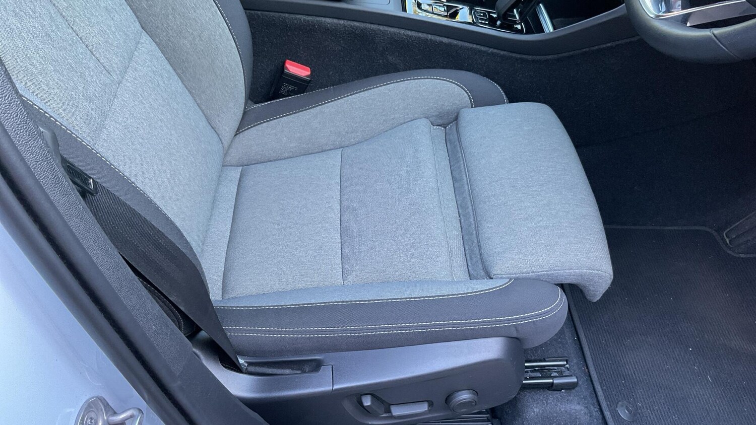 Used Volvo XC40 2023 for sale - 76072528: Photo 30