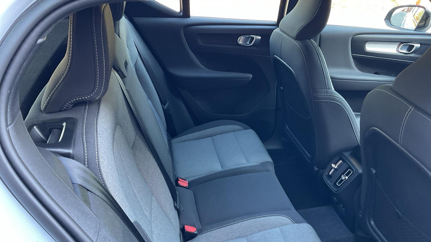 Used Volvo XC40 2023 for sale - 76072528: Photo 6