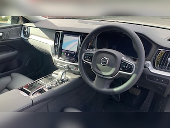 Used Volvo V60 2026 for sale - 78276238: Photo