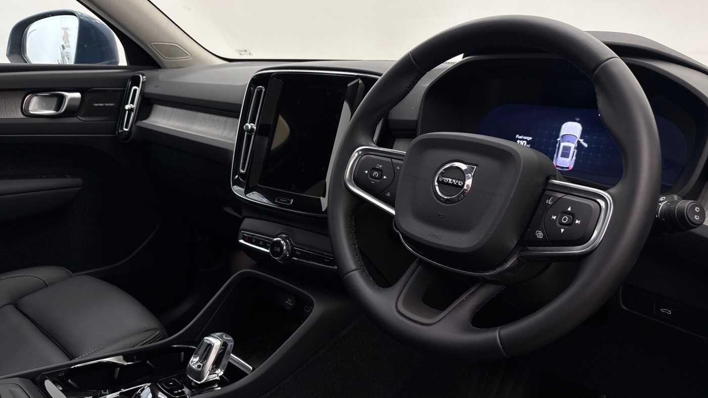 Used Volvo XC40 2025 for sale - 76190084: Photo 10