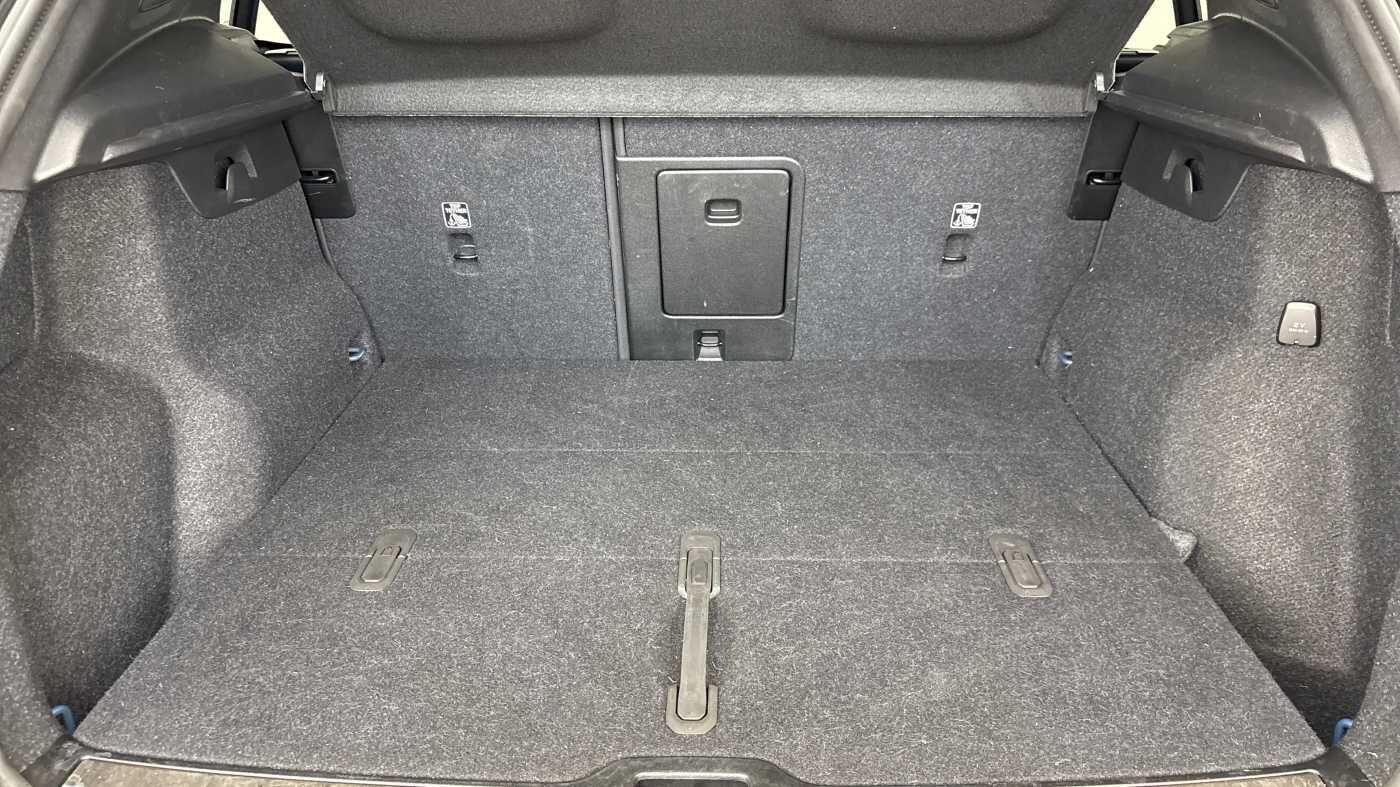 Used Volvo XC40 2025 for sale - 76190084: Photo 15