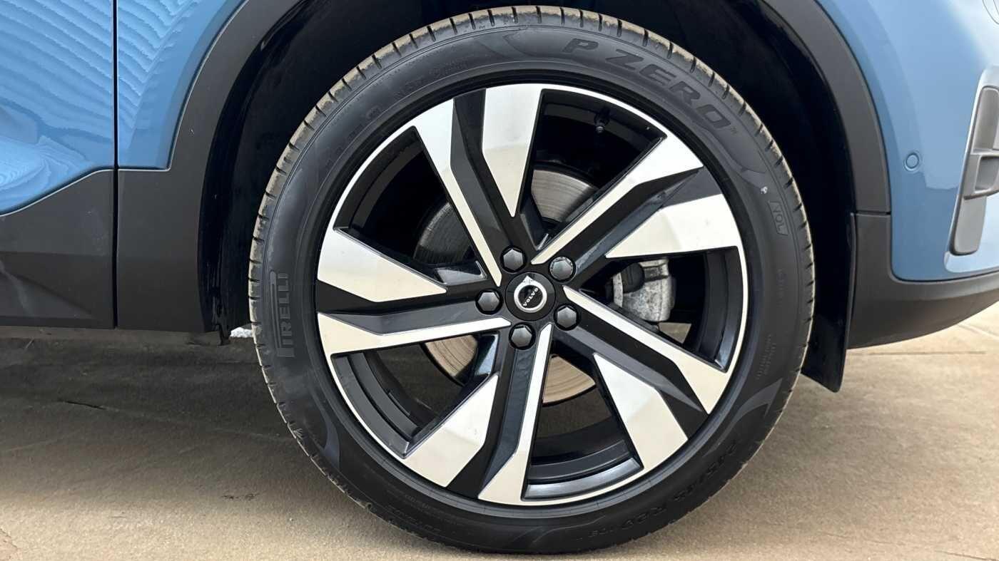 Used Volvo XC40 2025 for sale - 76190084: Photo 17