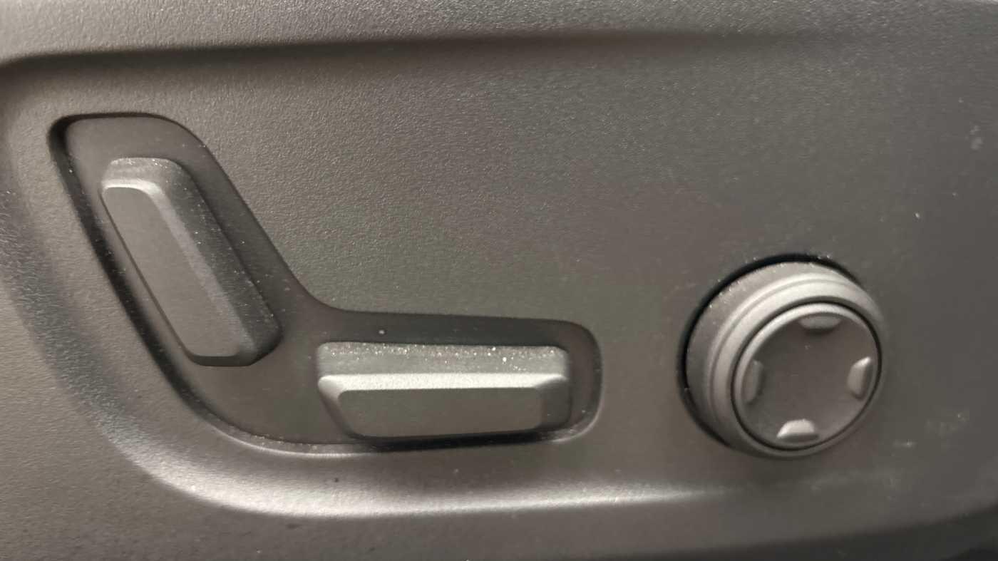 Used Volvo XC40 2025 for sale - 76190084: Photo 29