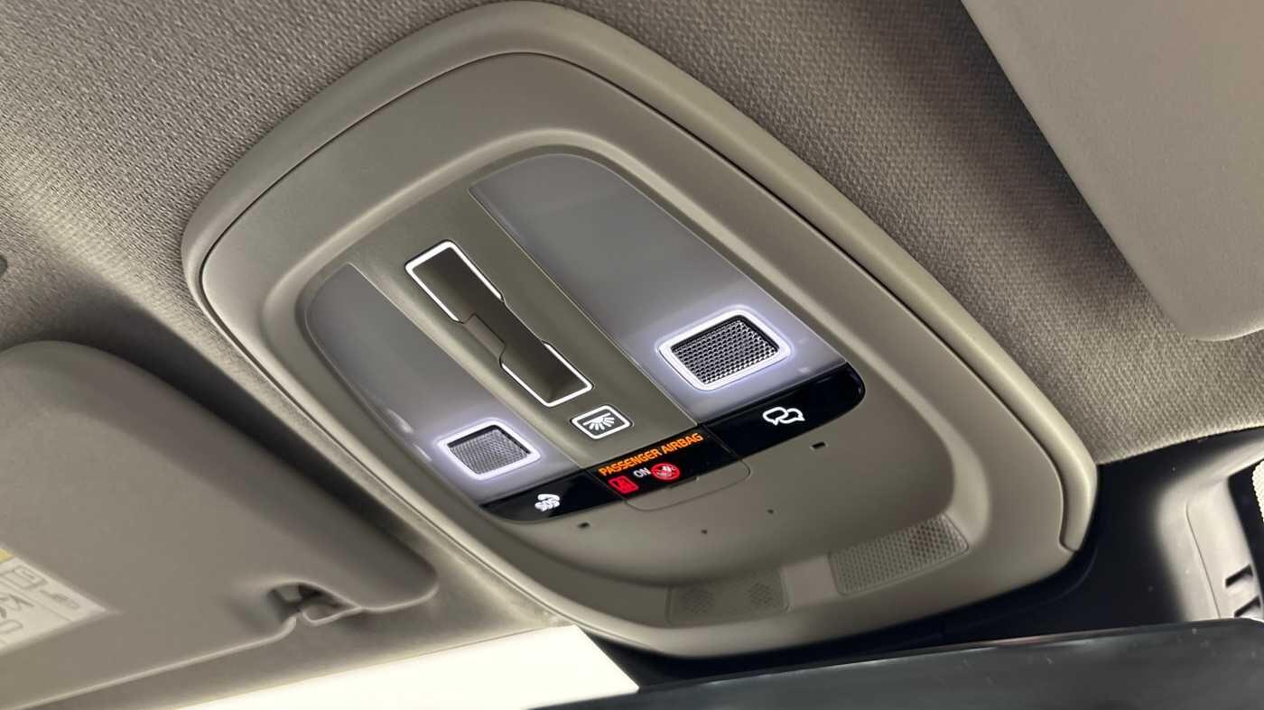 Used Volvo XC40 2025 for sale - 76190084: Photo 34