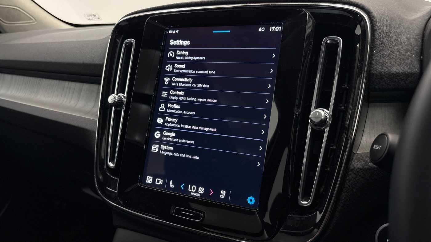 Used Volvo XC40 2025 for sale - 76190084: Photo 36