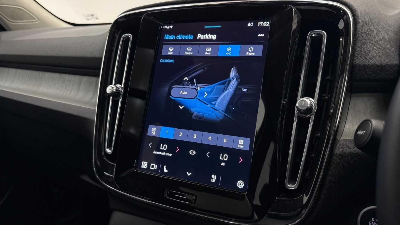 Used Volvo XC40 2025 for sale - 76190084: Photo 40