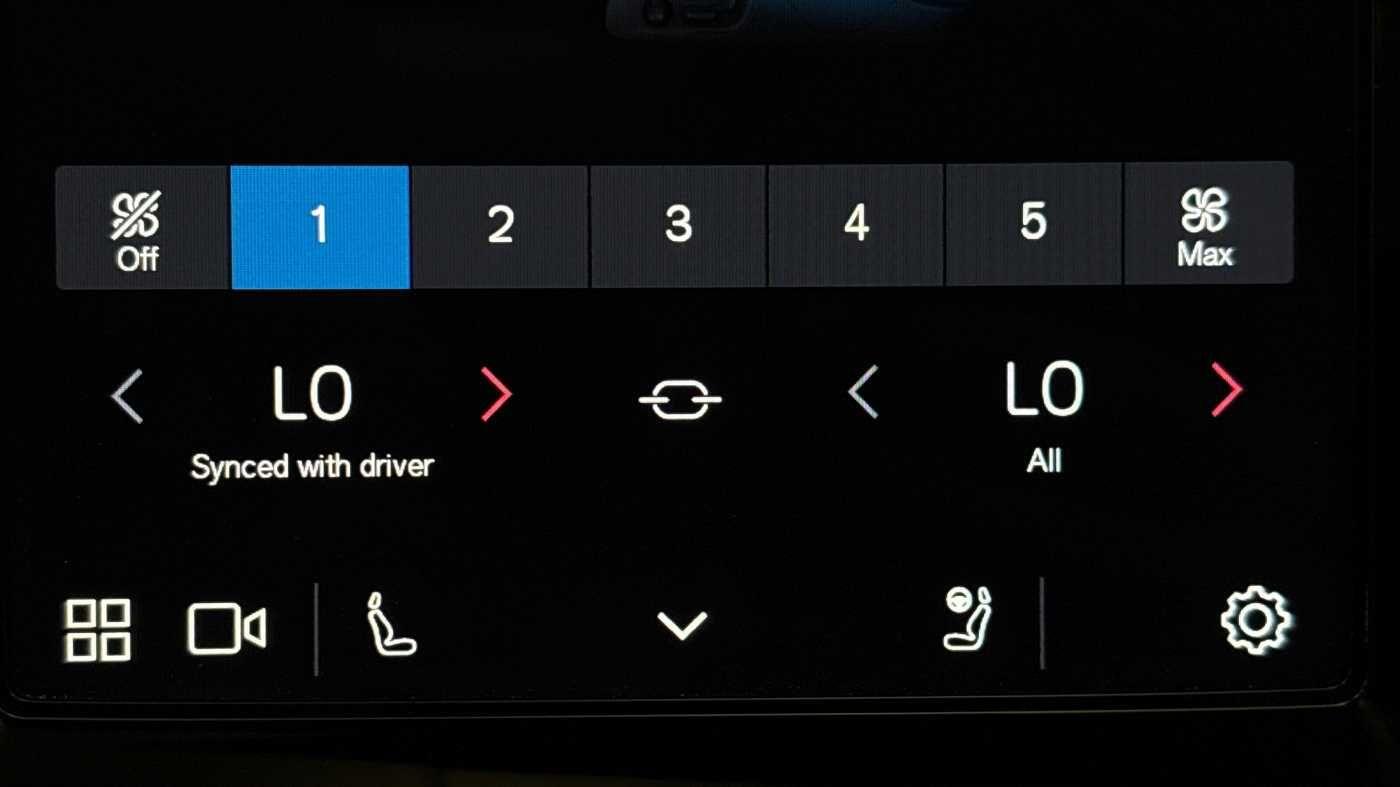 Used Volvo XC40 2025 for sale - 76190084: Photo 41