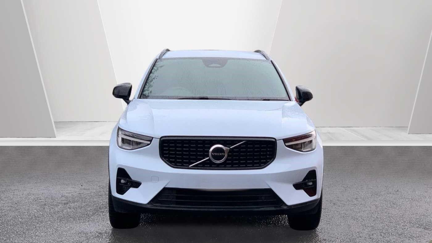 Used Volvo XC40 2026 for sale - 77794241: Photo 2