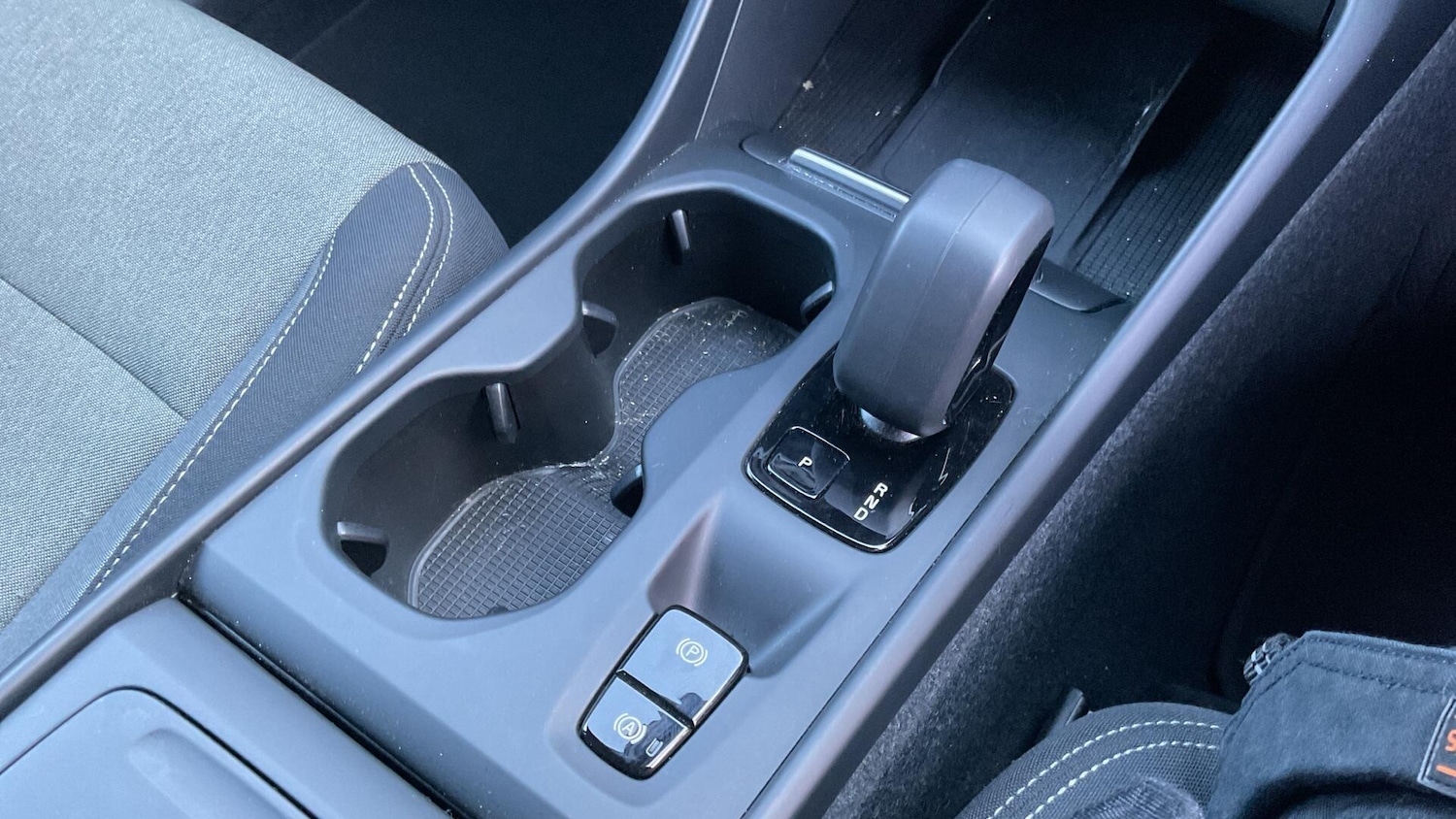 Used Volvo XC40 for sale - 76824200: Photo 27