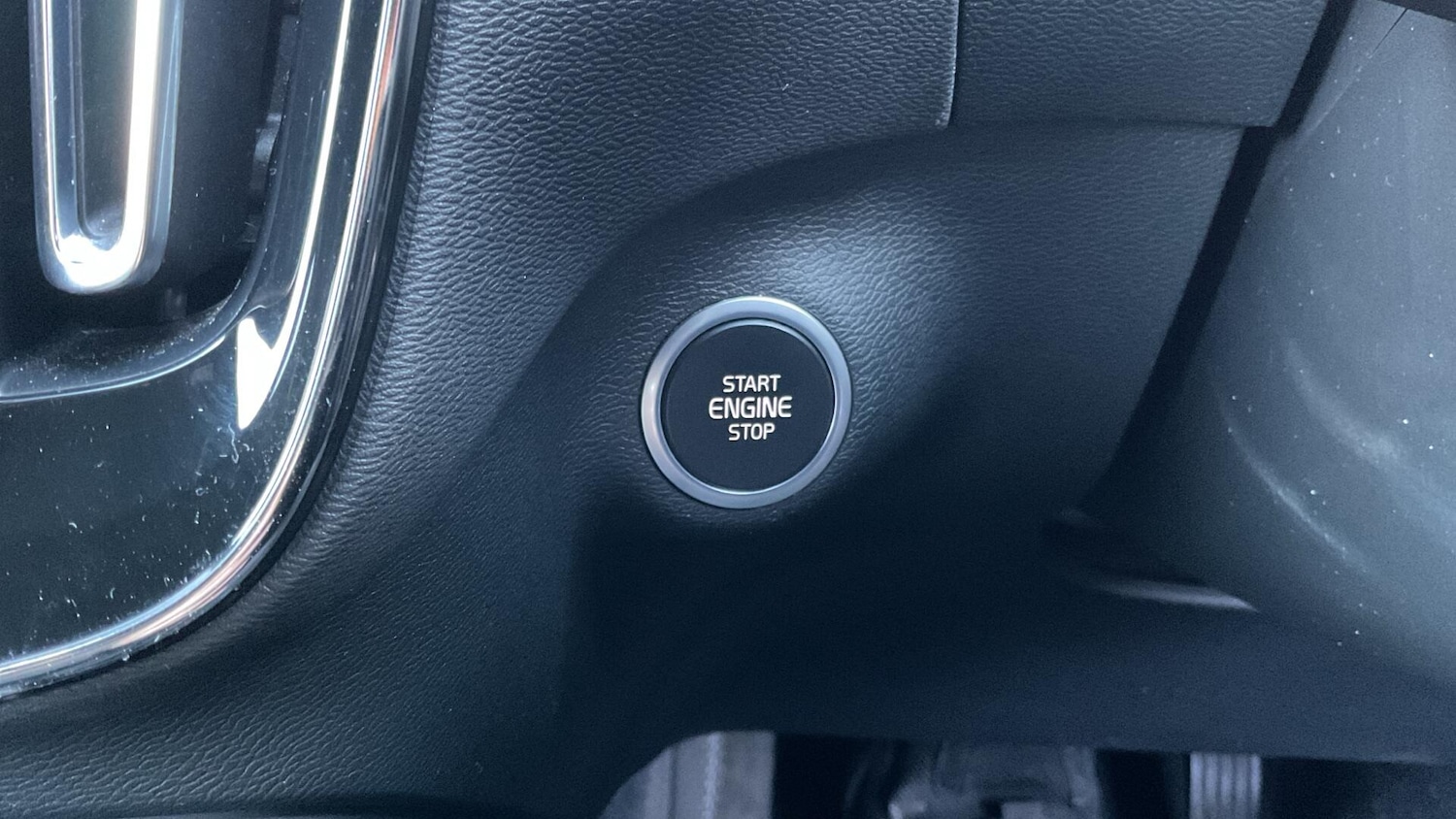 Used Volvo XC40 for sale - 76824200: Photo 28