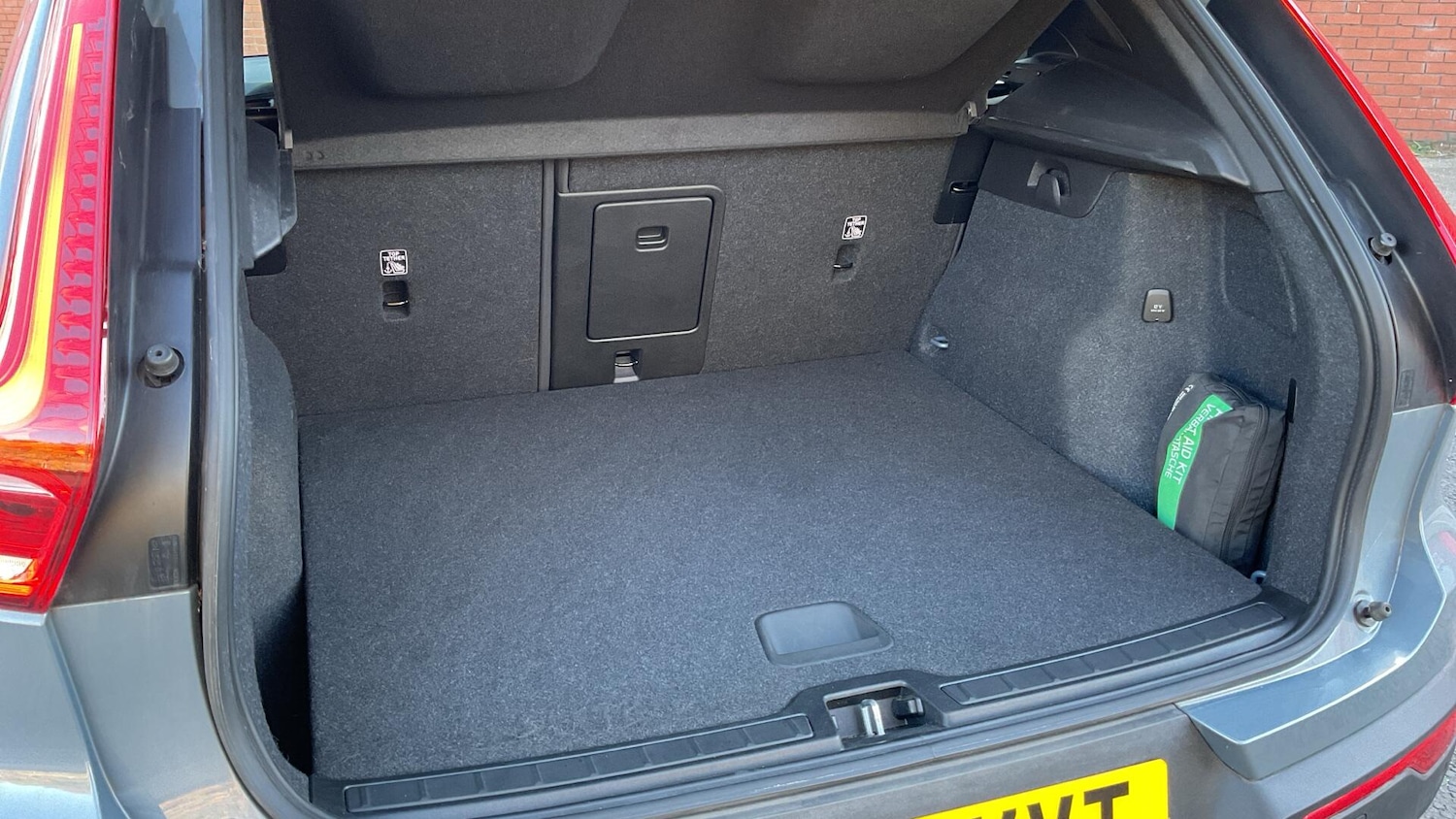 Used Volvo XC40 for sale - 76824200: Photo 32