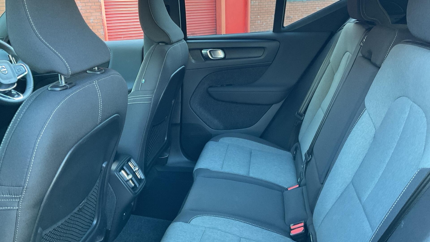 Used Volvo XC40 for sale - 76824200: Photo 34