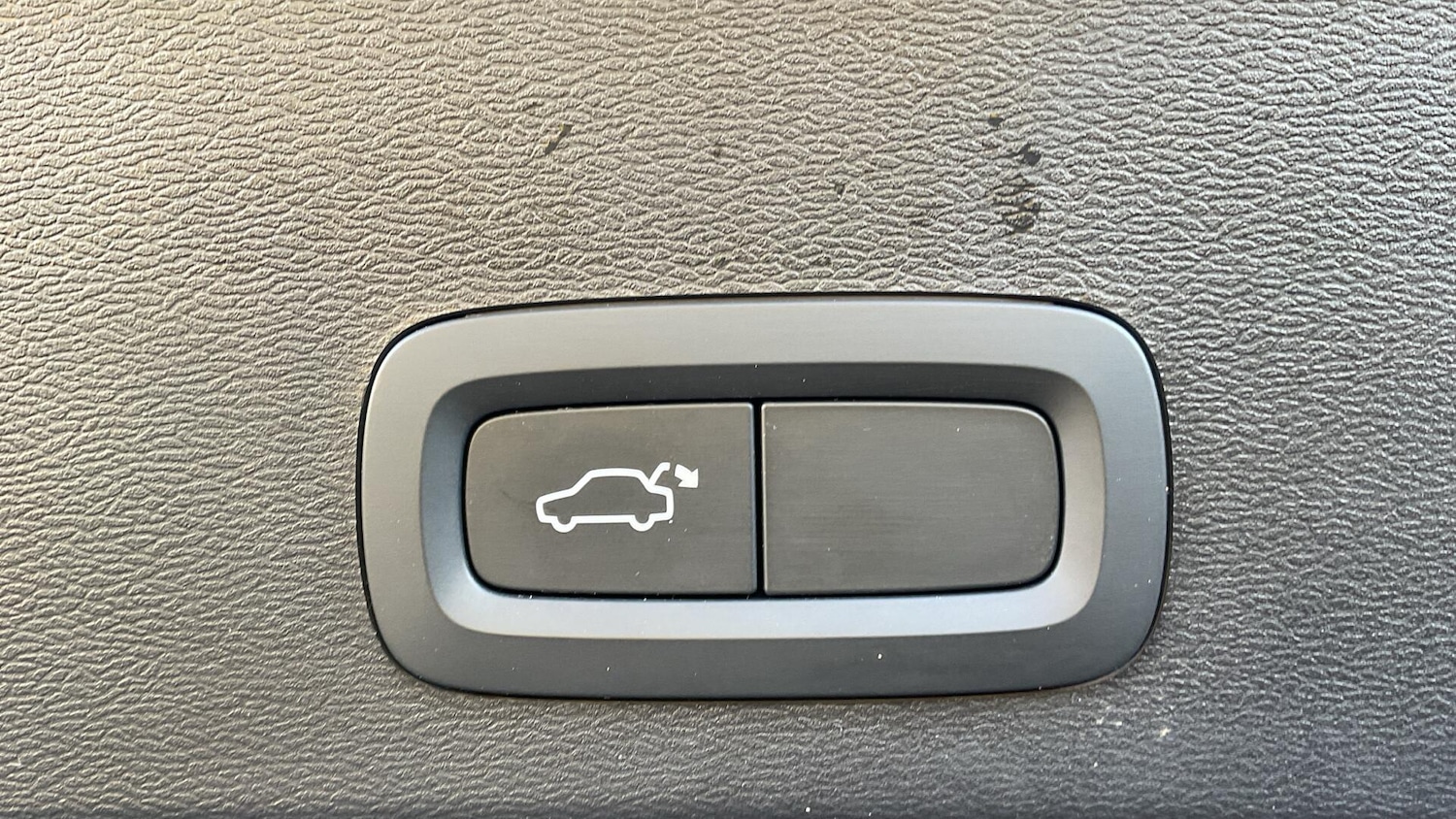 Used Volvo XC40 for sale - 76824200: Photo 36