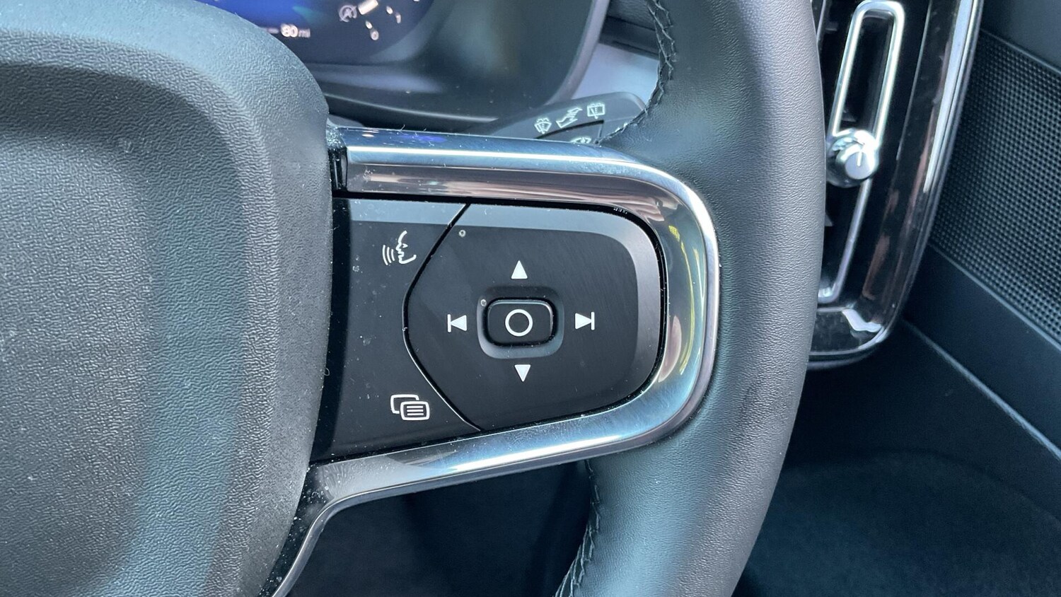 Used Volvo XC40 2025 for sale - 78157293: Photo 22