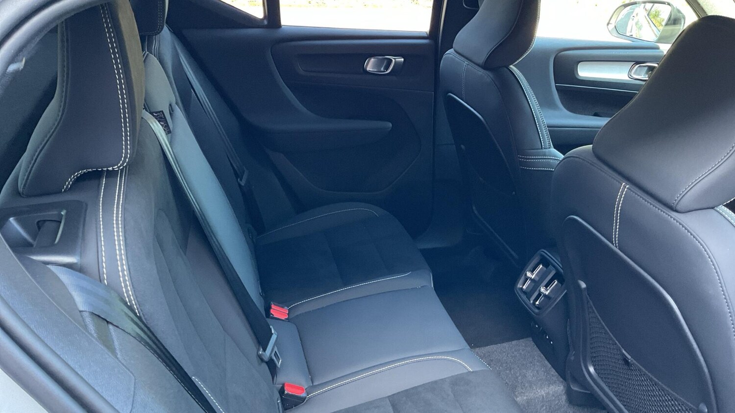 Used Volvo XC40 2025 for sale - 78157293: Photo 6