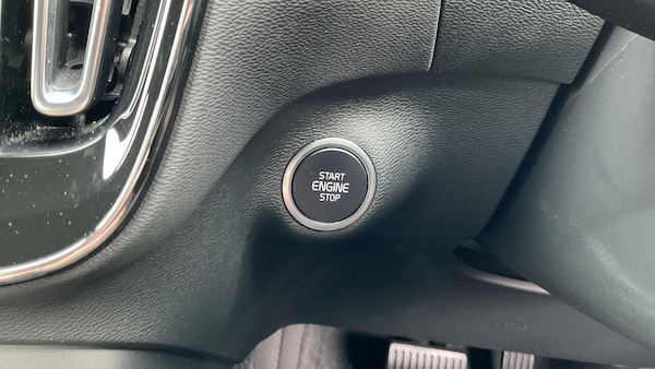 Used Volvo XC40 2024 for sale - 76296105: Photo 28